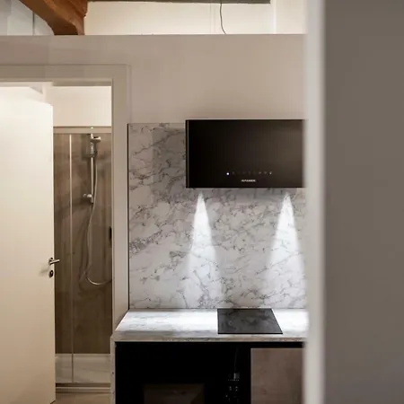 Cooper L Cooper Apartment *